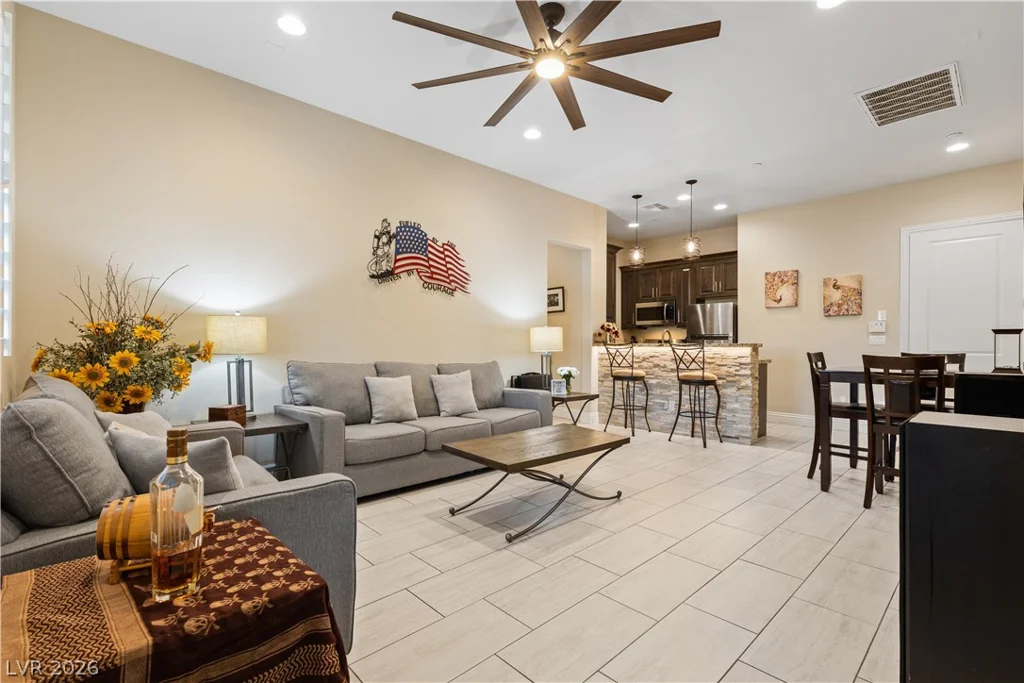 9117 Hickam, Las Vegas, NV 89129
