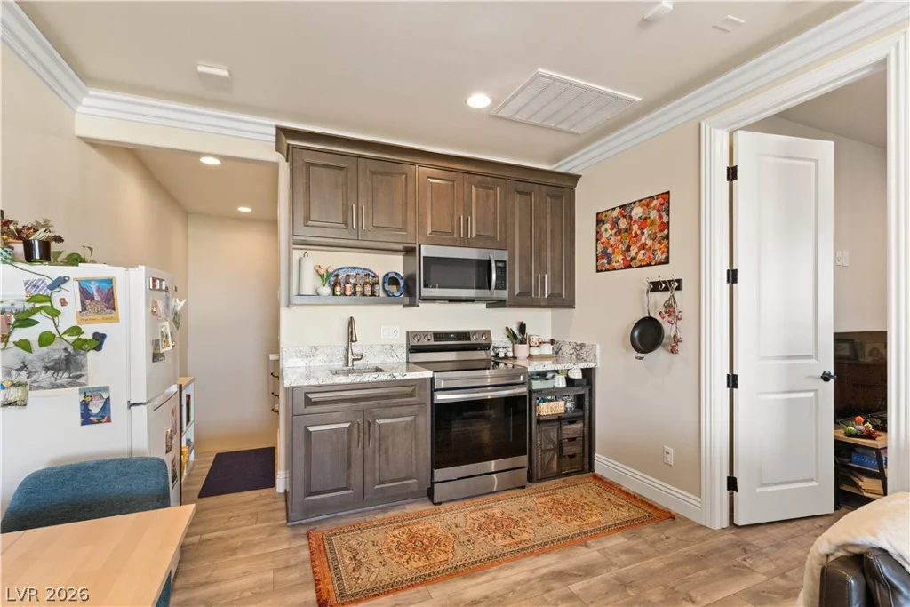 9117 Hickam, Las Vegas, NV 89129