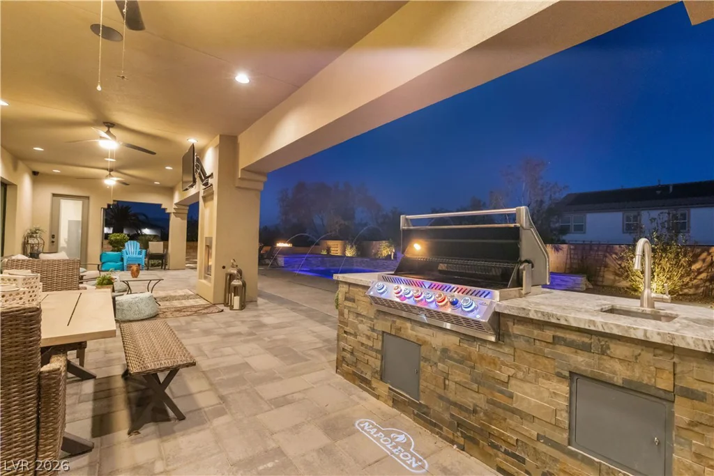 9117 Hickam, Las Vegas, NV 89129