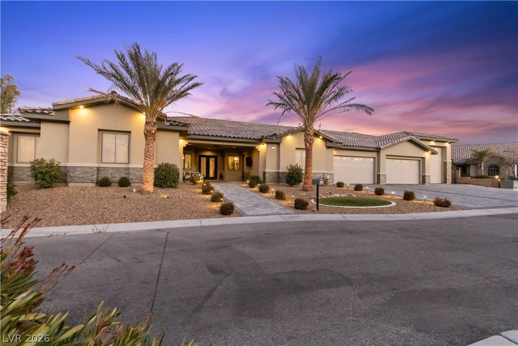 9117 Hickam, Las Vegas, NV 89129