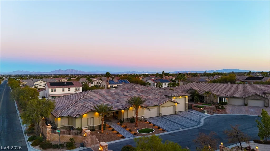 9117 Hickam, Las Vegas, NV 89129