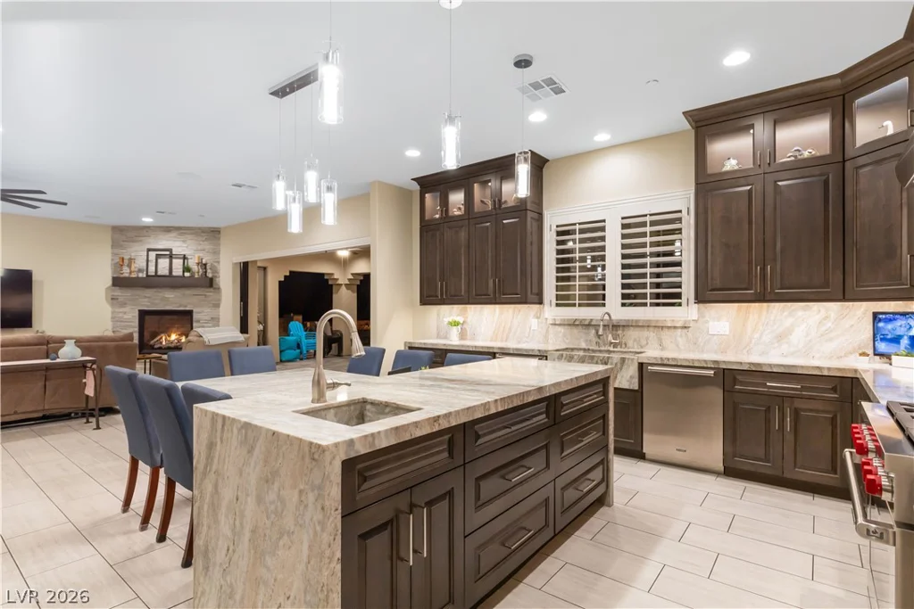 9117 Hickam, Las Vegas, NV 89129