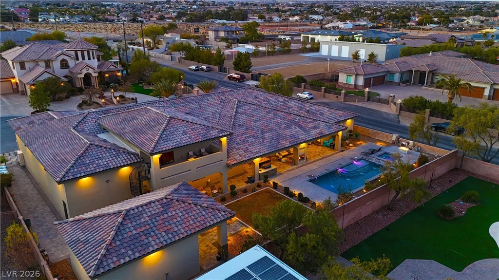 9117 Hickam, Las Vegas, NV 89129