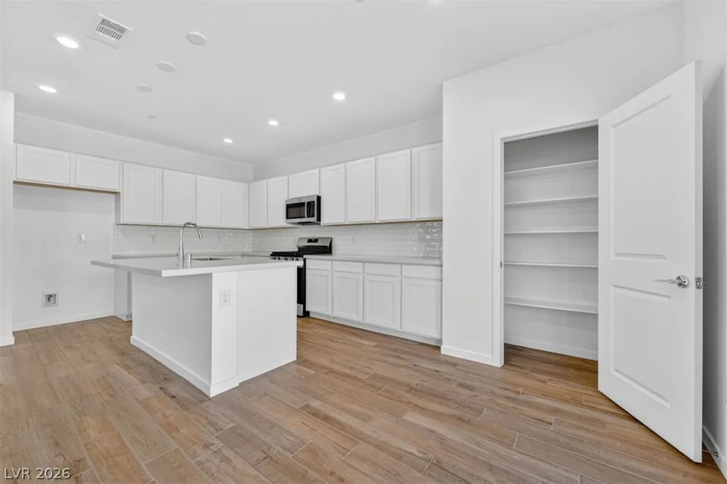 113 Tardando, Henderson, NV 89015