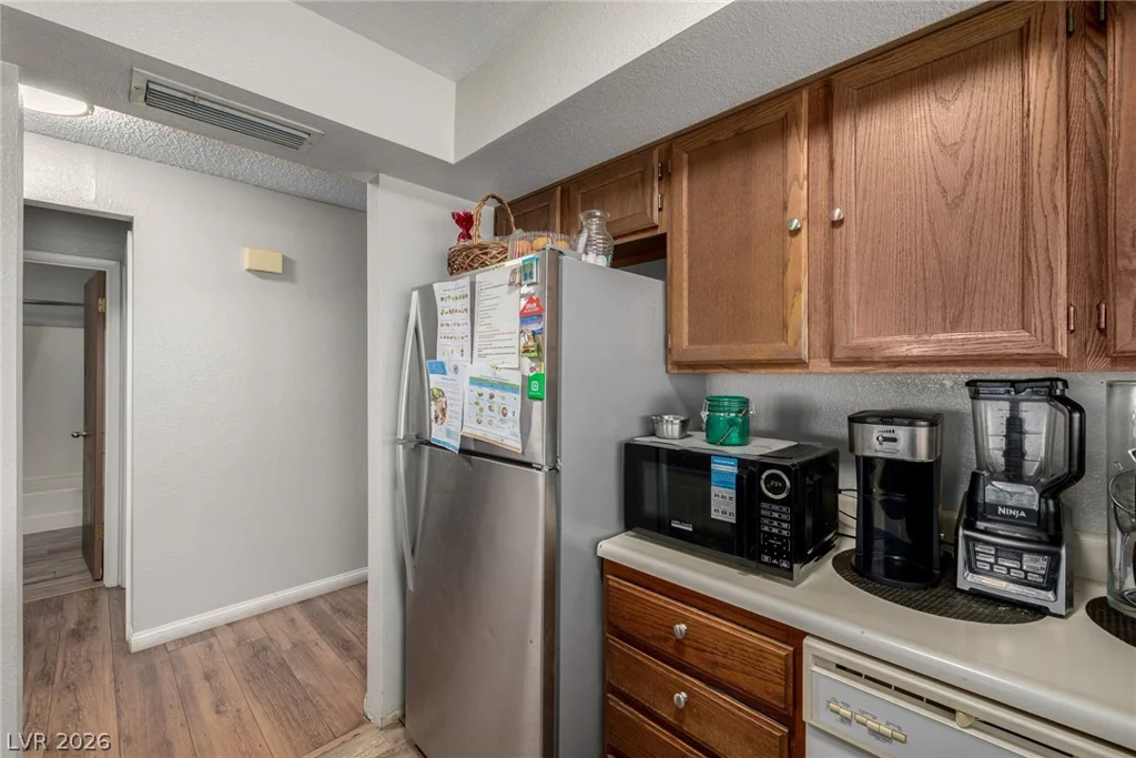 6433 Pearcrest, Las Vegas, NV 89108