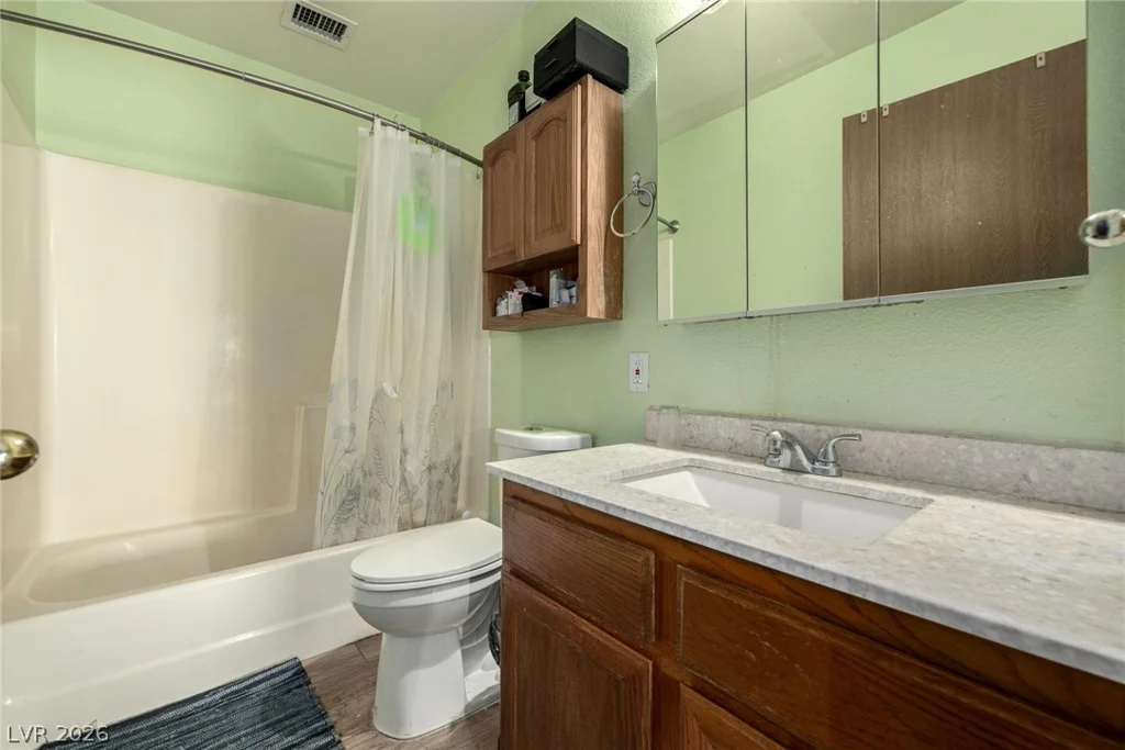 6433 Pearcrest, Las Vegas, NV 89108