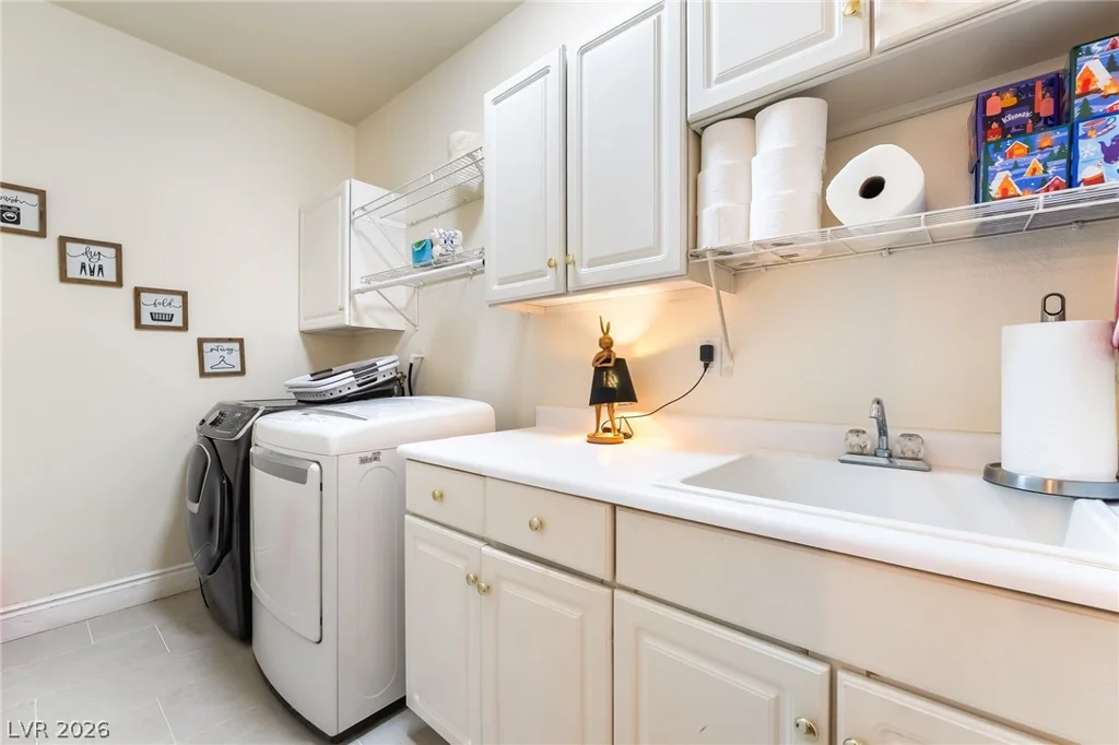 2050 Warm Springs, Henderson, NV 89014