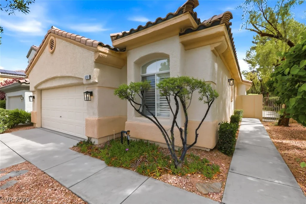 9765 Floweret, Las Vegas, NV 89117
