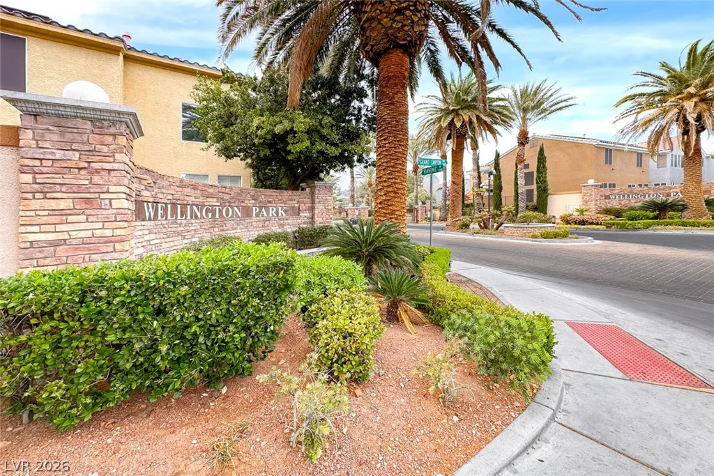 9765 Floweret, Las Vegas, NV 89117