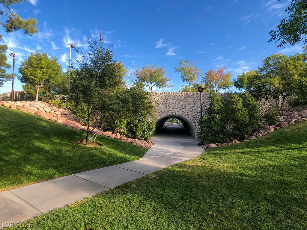 9765 Floweret, Las Vegas, NV 89117
