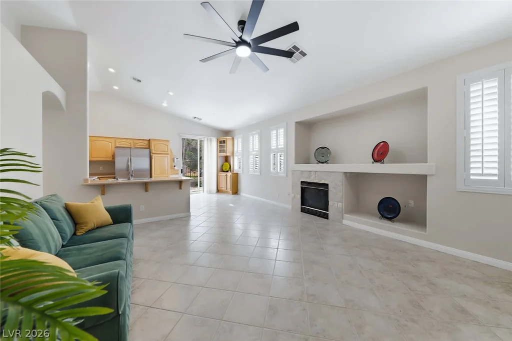 9765 Floweret, Las Vegas, NV 89117