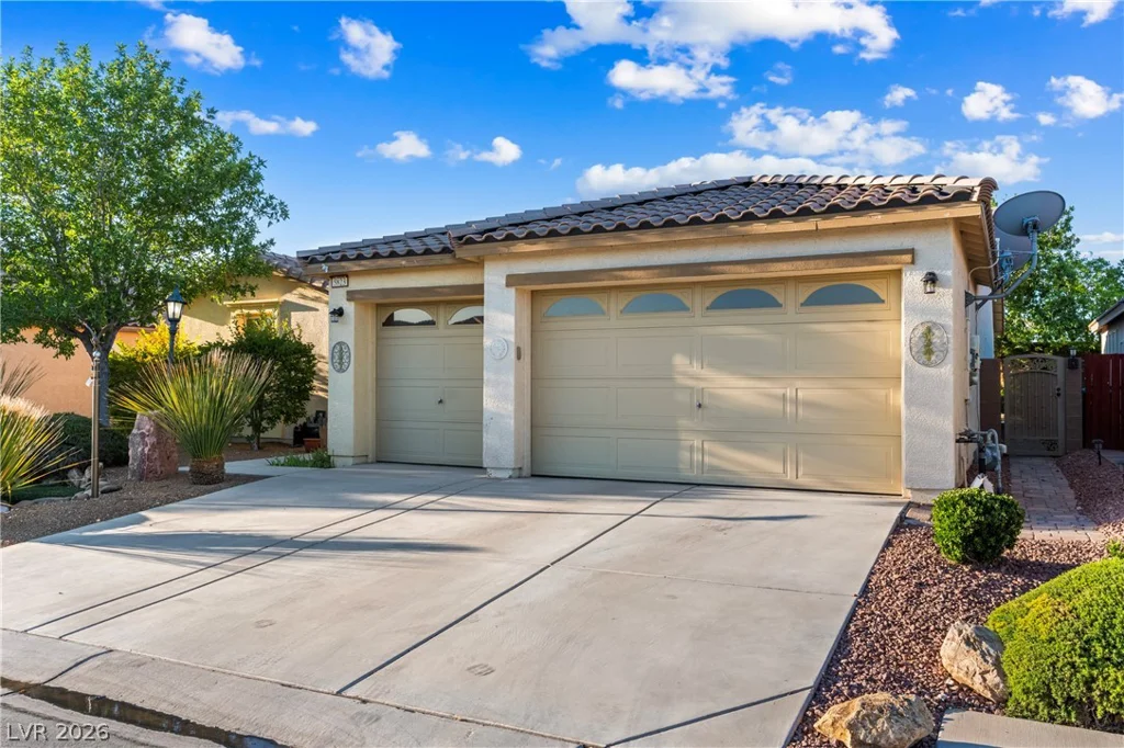 5823 Reeves Springs, Las Vegas, NV 89131