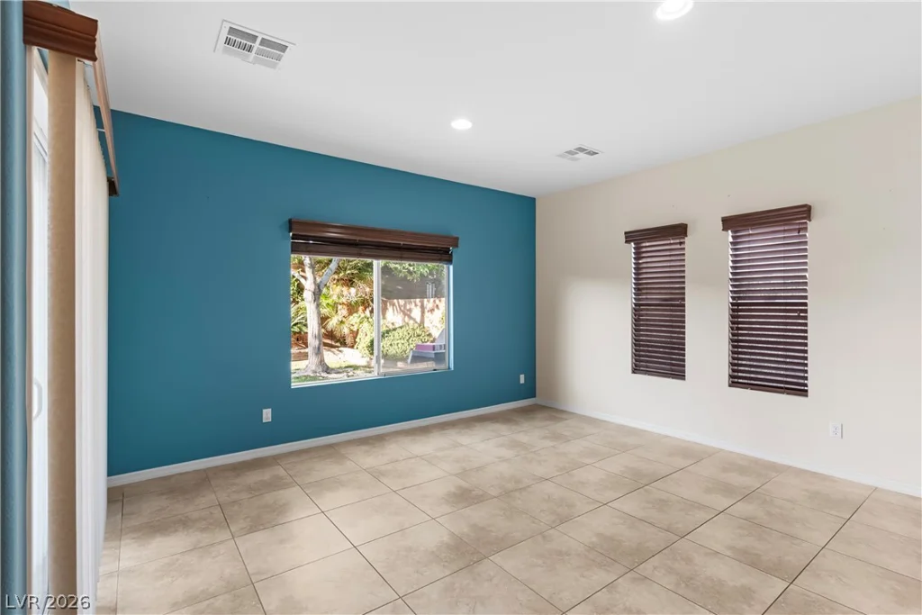 5823 Reeves Springs, Las Vegas, NV 89131