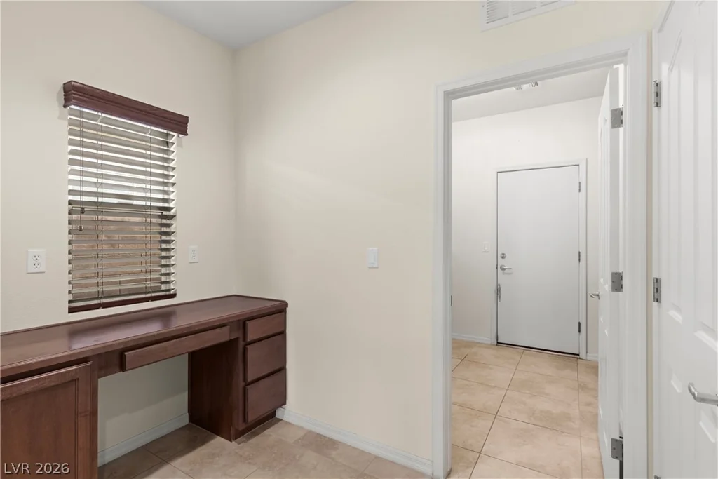 5823 Reeves Springs, Las Vegas, NV 89131