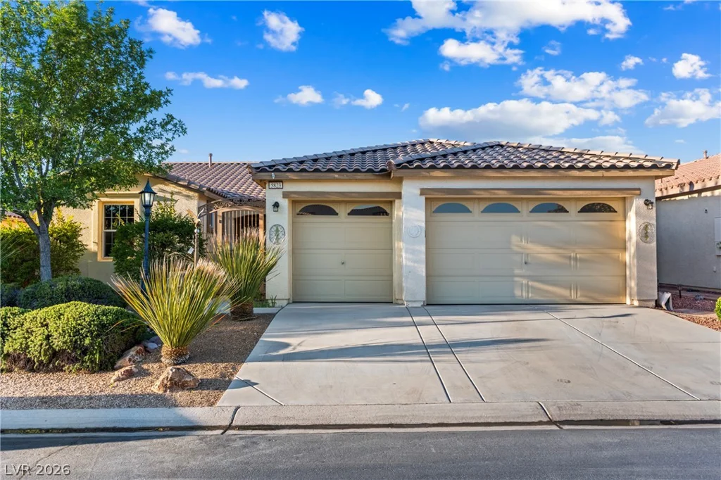 5823 Reeves Springs, Las Vegas, NV 89131