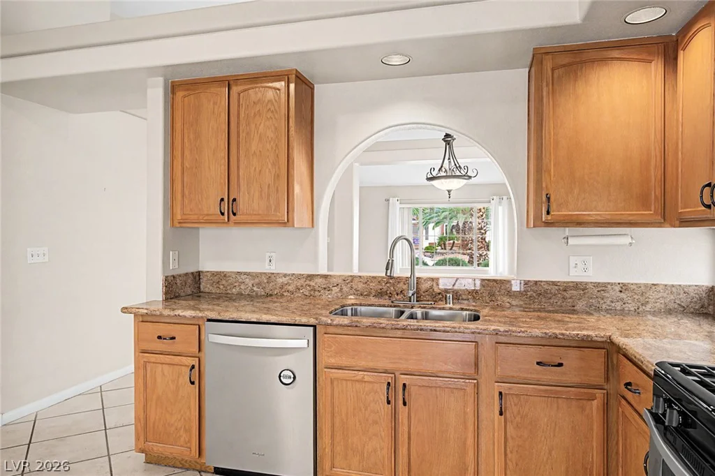 8713 Blazing Saddle, Las Vegas, NV 89129