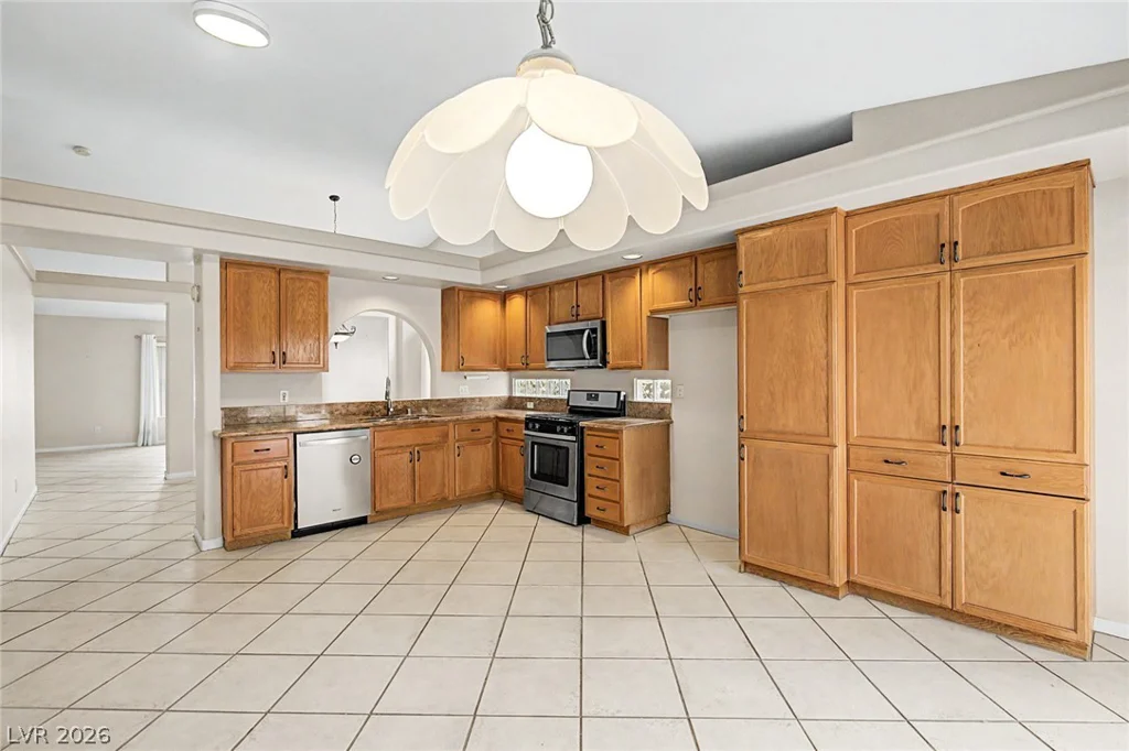 8713 Blazing Saddle, Las Vegas, NV 89129