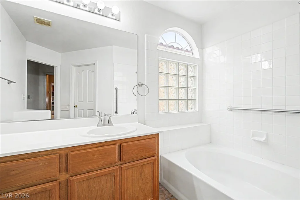 8713 Blazing Saddle, Las Vegas, NV 89129