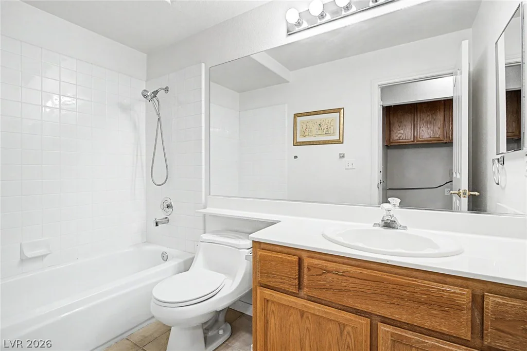 8713 Blazing Saddle, Las Vegas, NV 89129