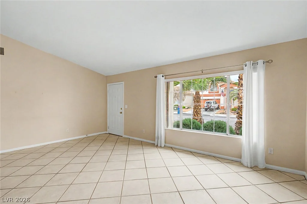 8713 Blazing Saddle, Las Vegas, NV 89129