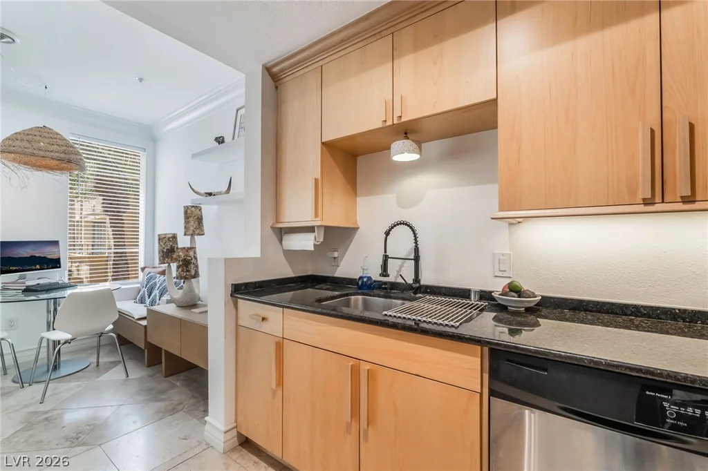 260 Flamingo, Las Vegas, NV 89169