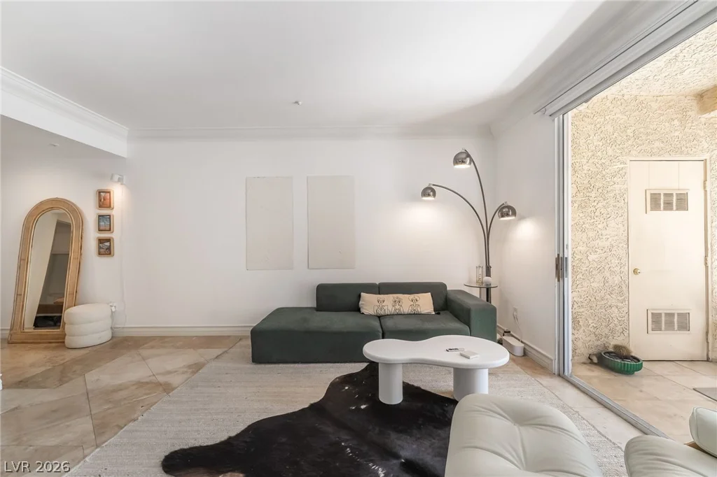 260 Flamingo, Las Vegas, NV 89169