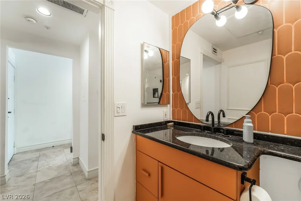 260 Flamingo, Las Vegas, NV 89169