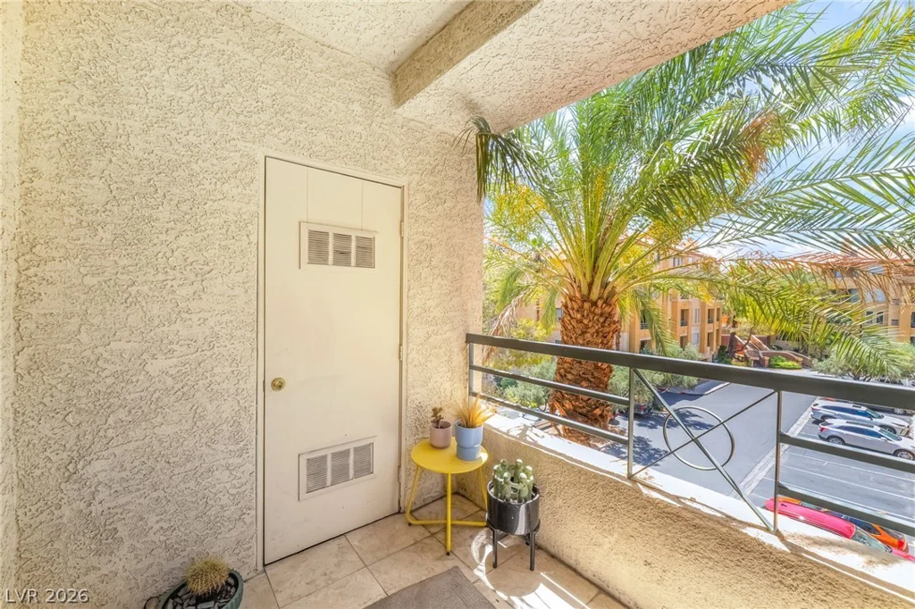 260 Flamingo, Las Vegas, NV 89169