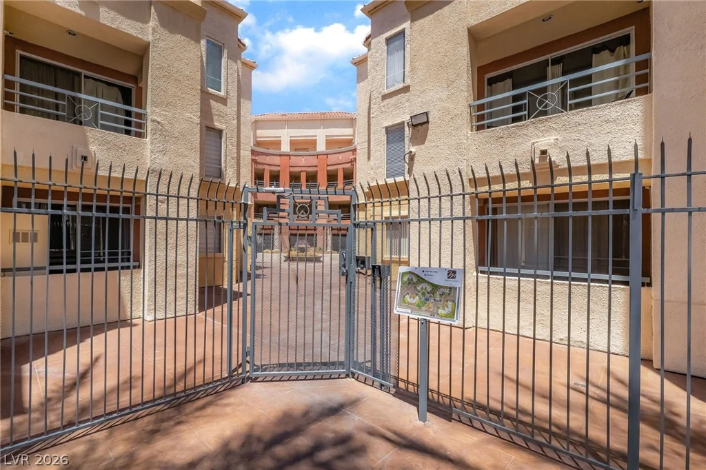 260 Flamingo, Las Vegas, NV 89169