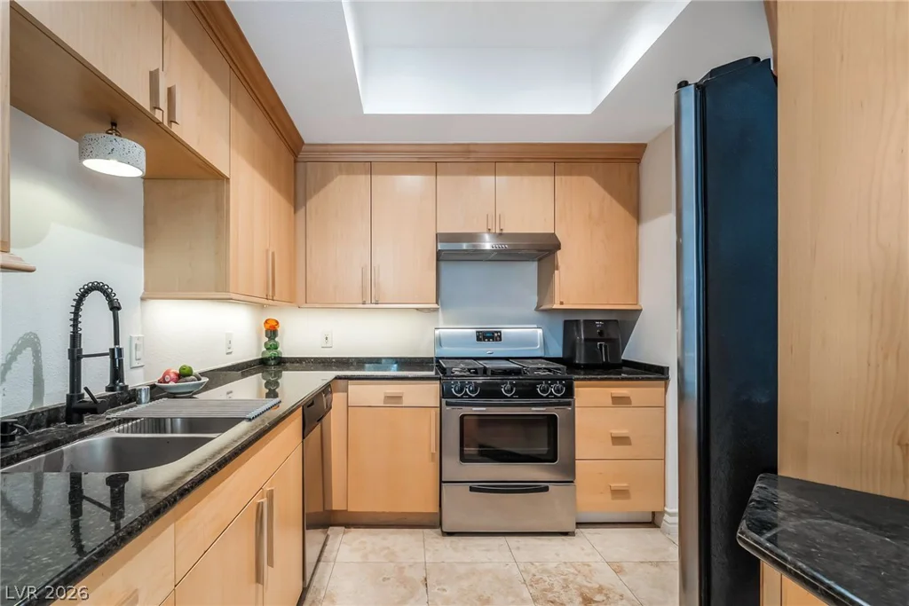 260 Flamingo, Las Vegas, NV 89169