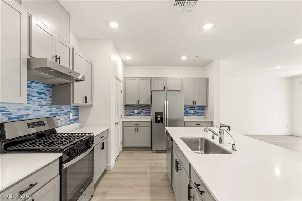 10193 Chockstone, Las Vegas, NV 89166