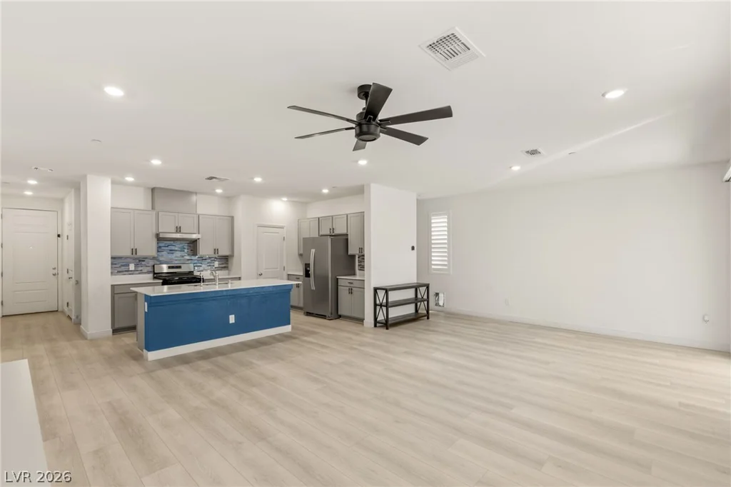 10193 Chockstone, Las Vegas, NV 89166