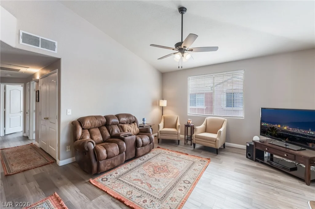 1508 Blackcombe, Las Vegas, NV 89128