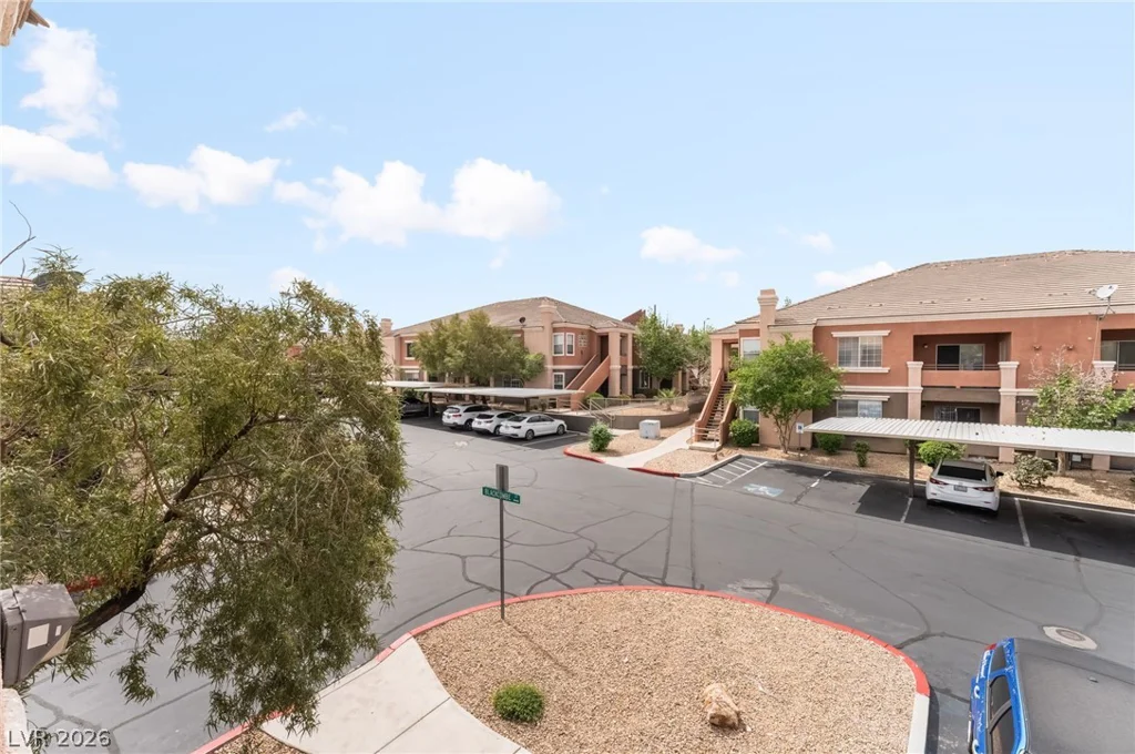1508 Blackcombe, Las Vegas, NV 89128