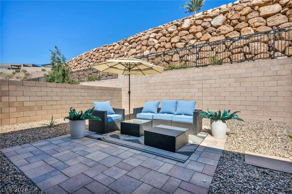 64 Reverie Heights, Henderson, NV 89011