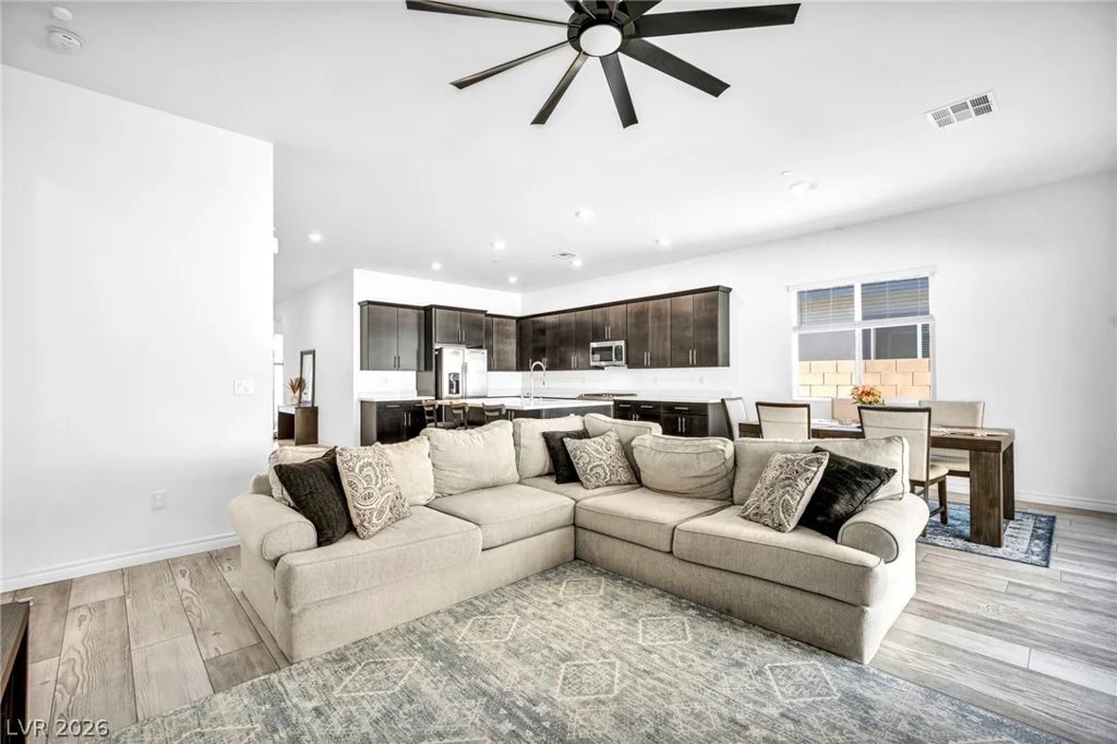 64 Reverie Heights, Henderson, NV 89011