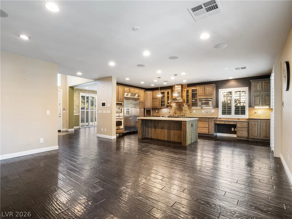 12113 El Portico, Las Vegas, NV 89138