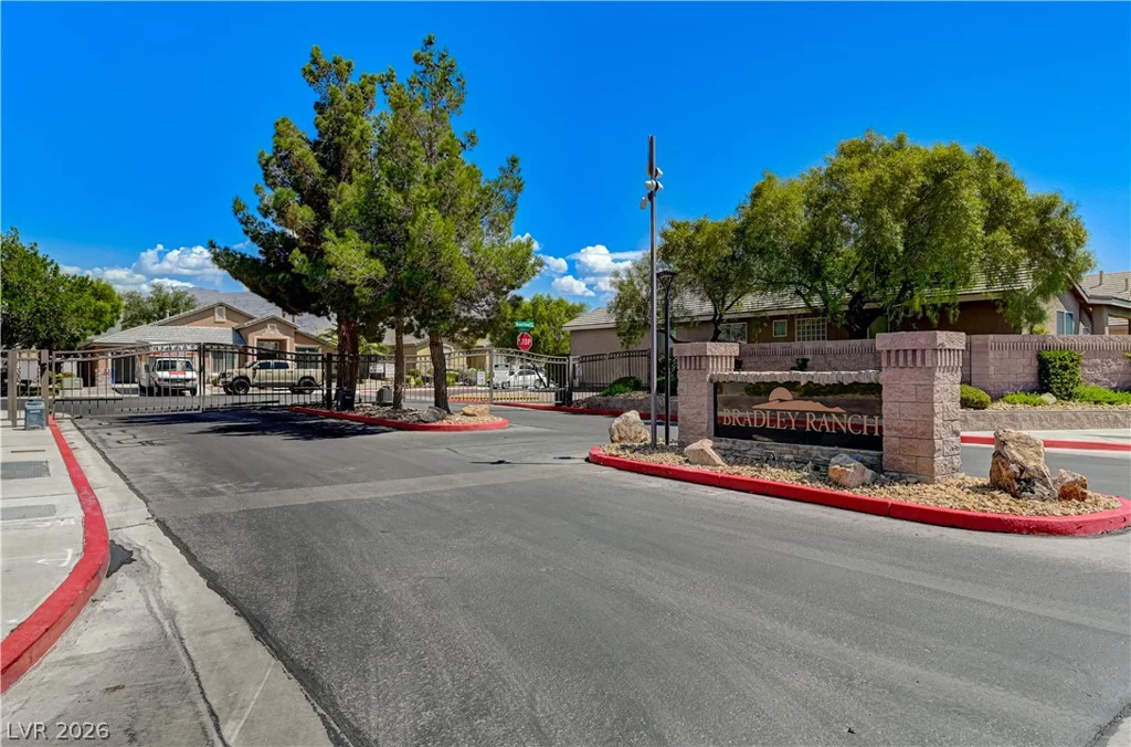 7030 Painted Paradise, Las Vegas, NV 89131