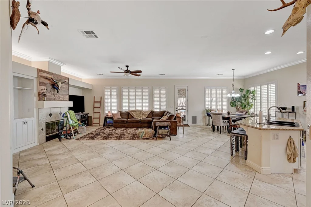 7030 Painted Paradise, Las Vegas, NV 89131