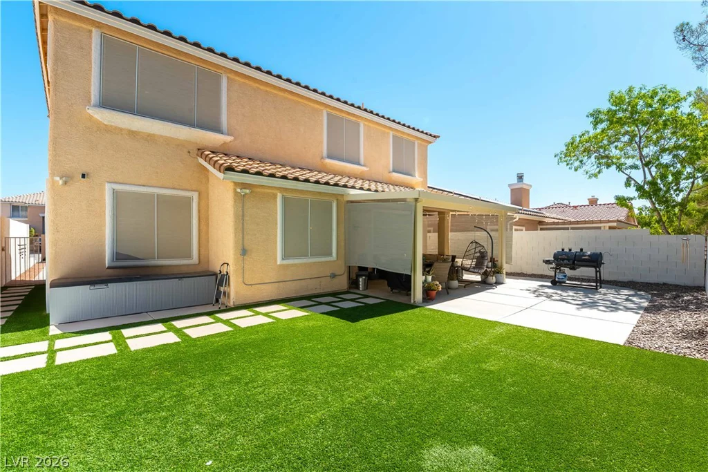 10105 Snow Crest, Las Vegas, NV 89134