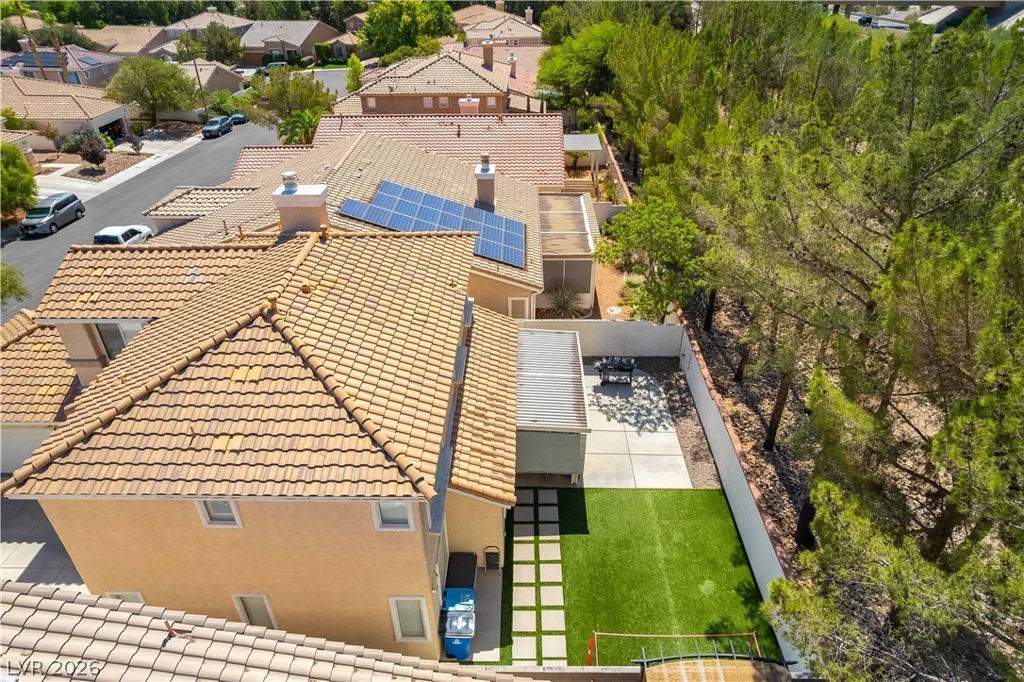 10105 Snow Crest, Las Vegas, NV 89134