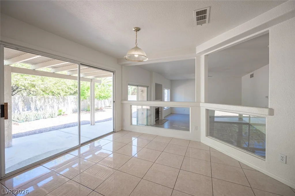 8512 Copper Ridge, Las Vegas, NV 89129