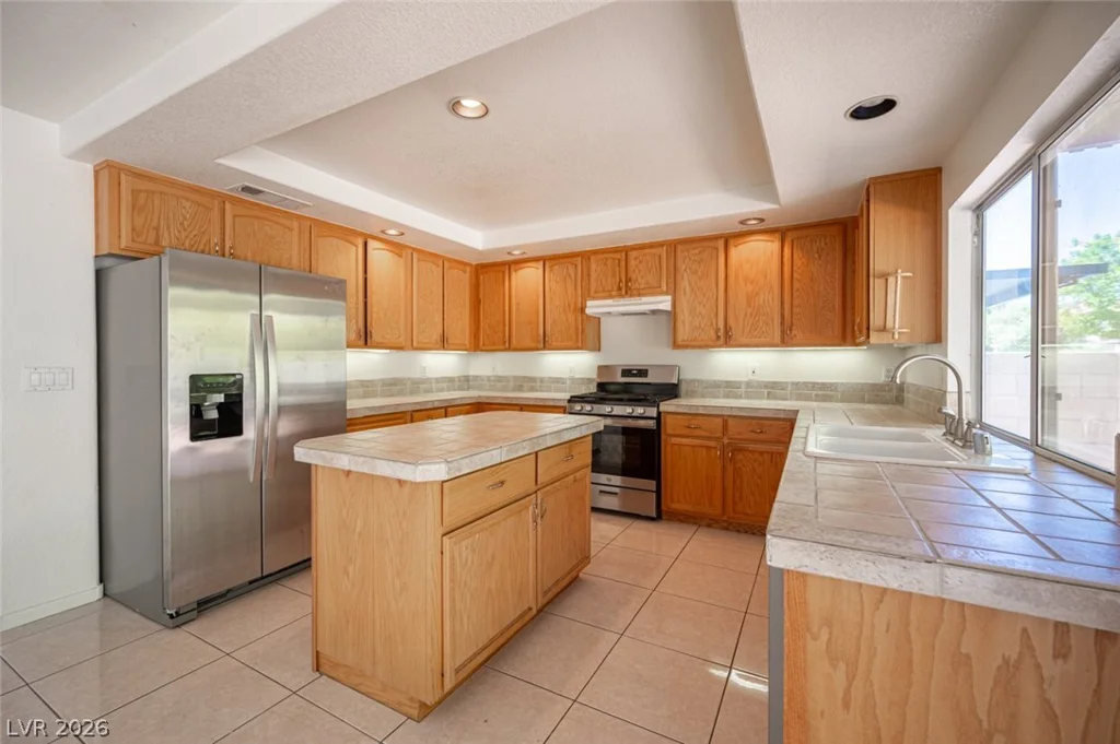 8512 Copper Ridge, Las Vegas, NV 89129