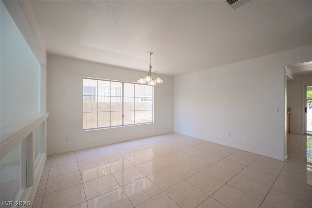 8512 Copper Ridge, Las Vegas, NV 89129