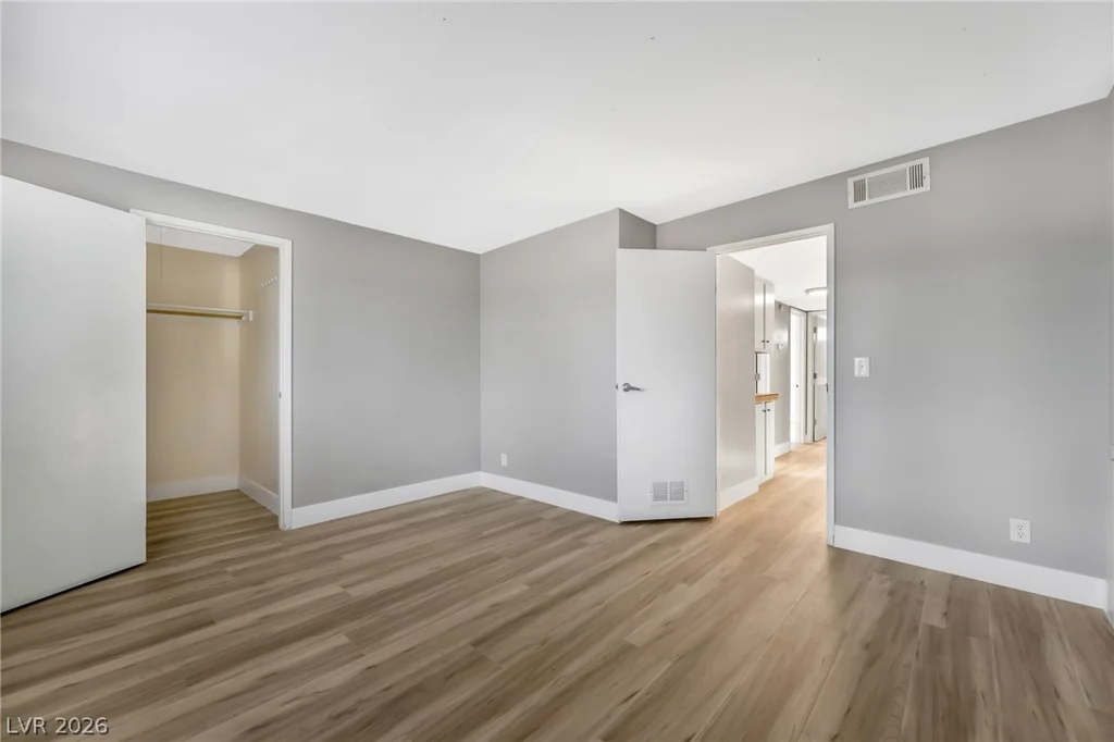 4733 Castle Rock, Las Vegas, NV 89147