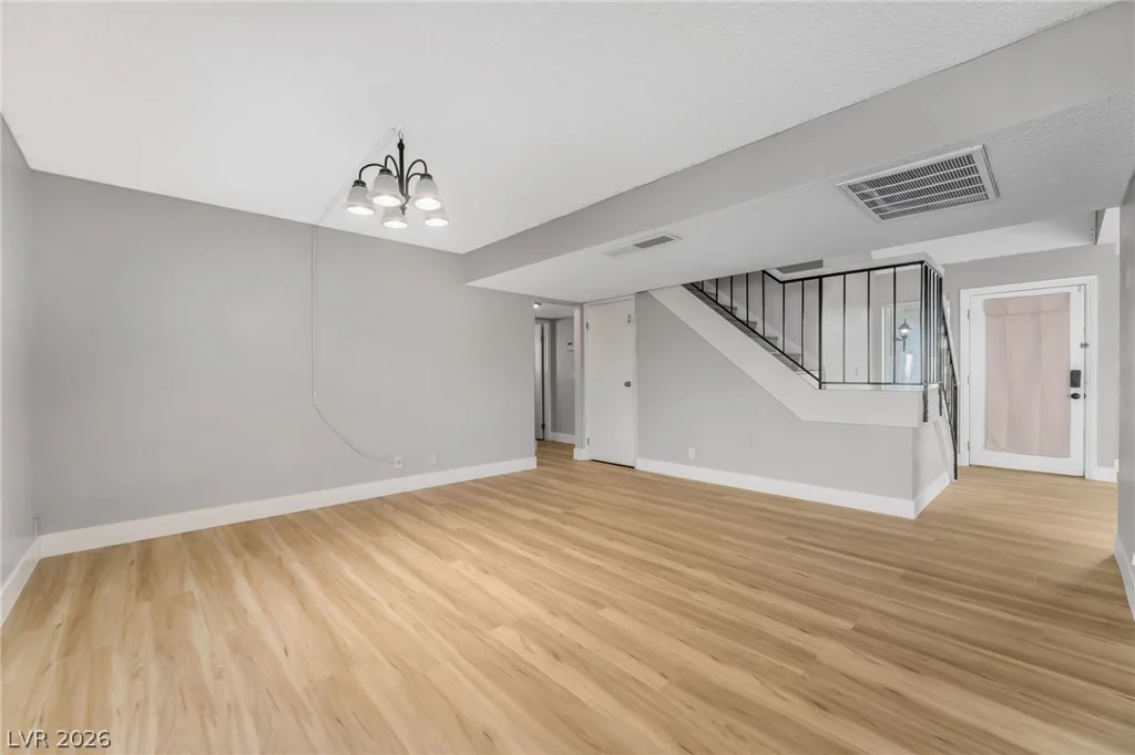4733 Castle Rock, Las Vegas, NV 89147
