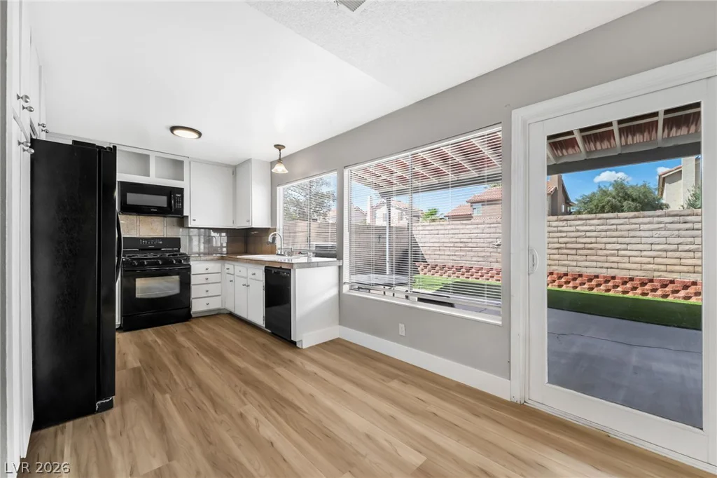 4733 Castle Rock, Las Vegas, NV 89147