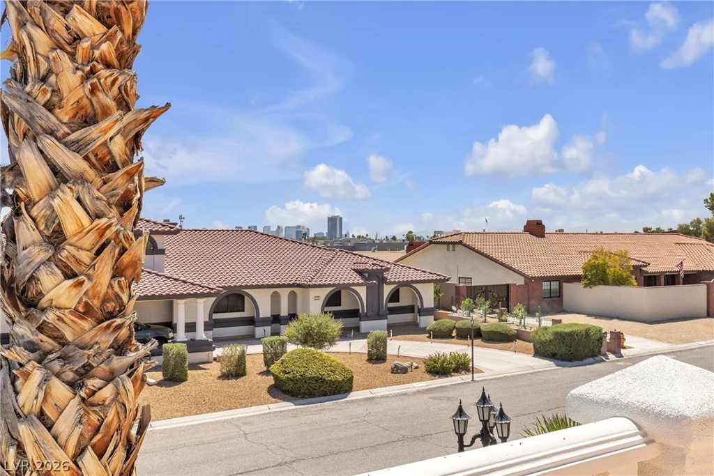 3341 Camino Gardens, Las Vegas, NV 89146