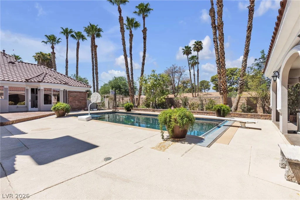 3341 Camino Gardens, Las Vegas, NV 89146