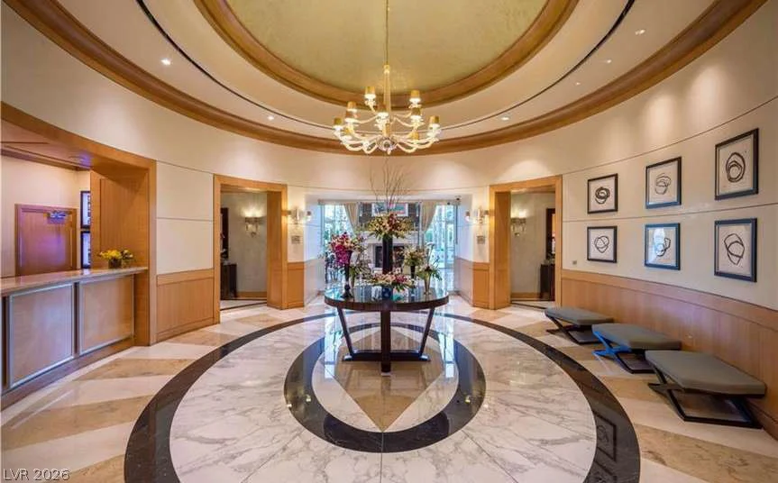2877 Paradise, Las Vegas, NV 89109